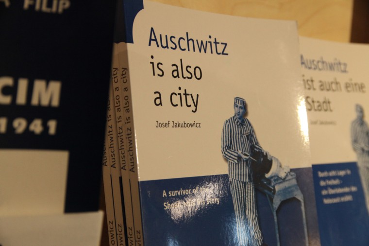 "Auschwitz est aussi une ville"